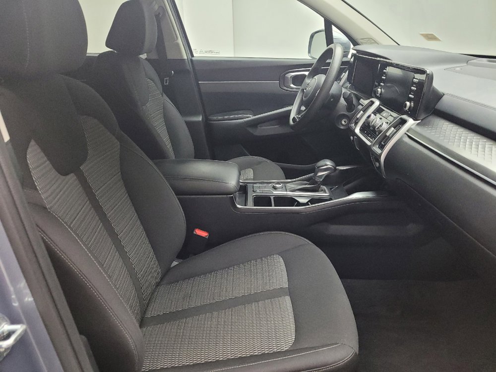 Used 2022 Kia Sorento LX image 21