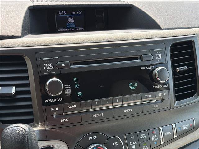 Used 2013 Toyota Sienna LE w/ Towing Pkg FWD image 19