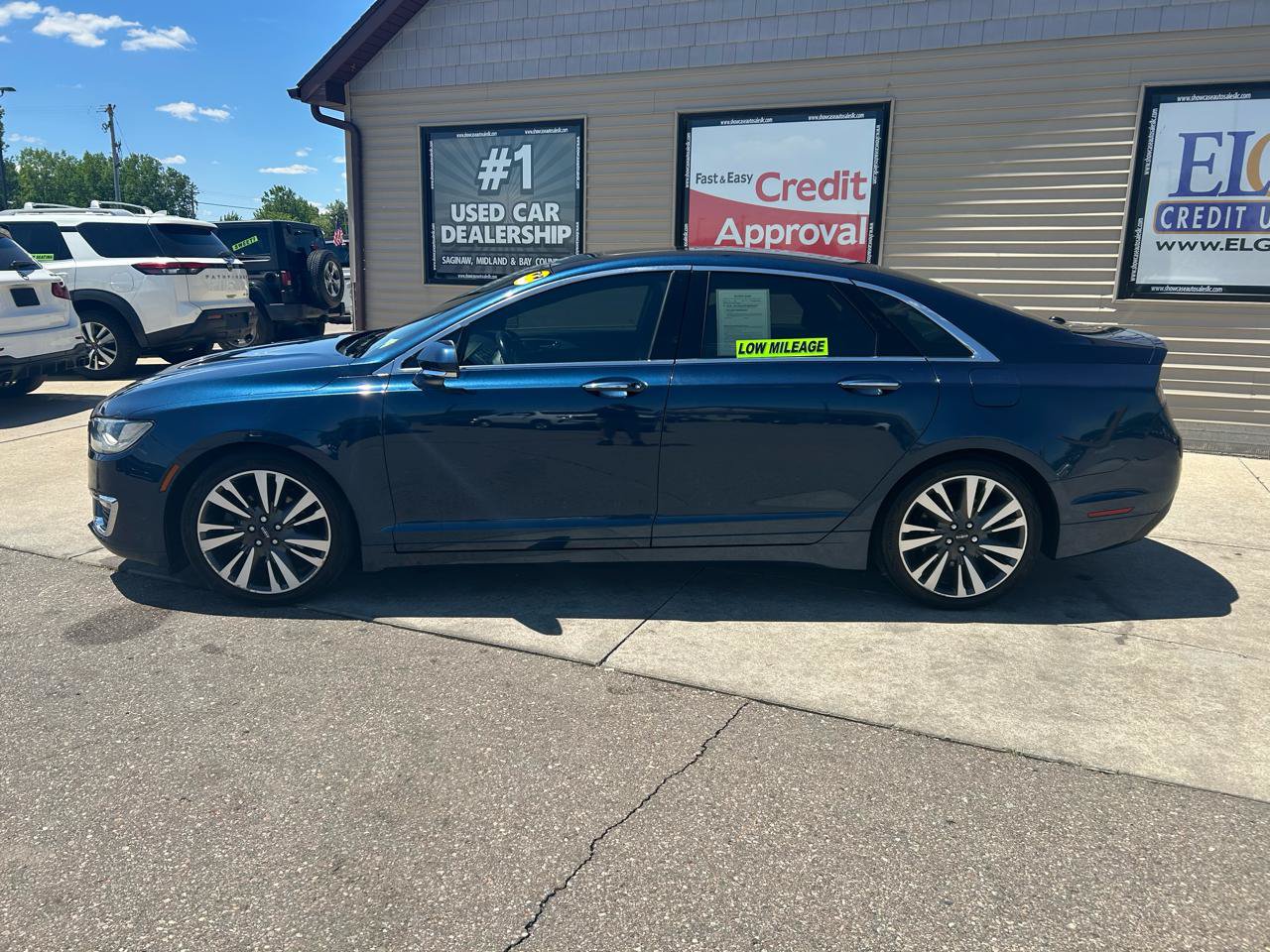 Used 2017 Lincoln MKZ Reserve w/ Climate Package AWD/4WD image 8