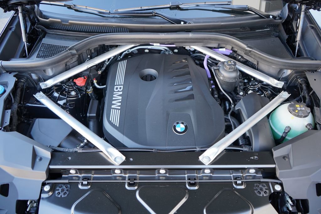 New 2026 BMW X5 sDrive40i w/ M Sport Package image 21