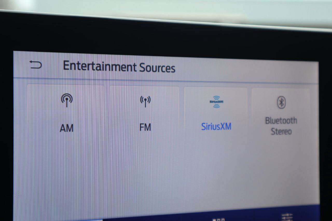 Used 2021 Ford Explorer XLT w/ Equipment Group 202A image 66