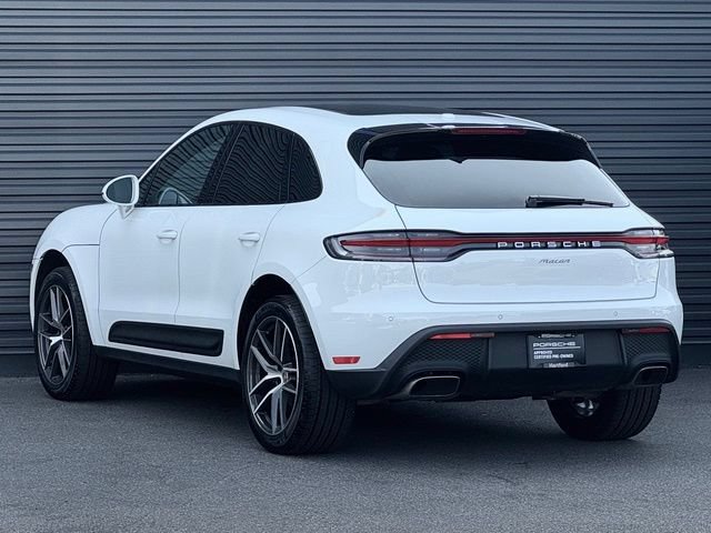 Certified 2026 Porsche Macan AWD/4WD image 3