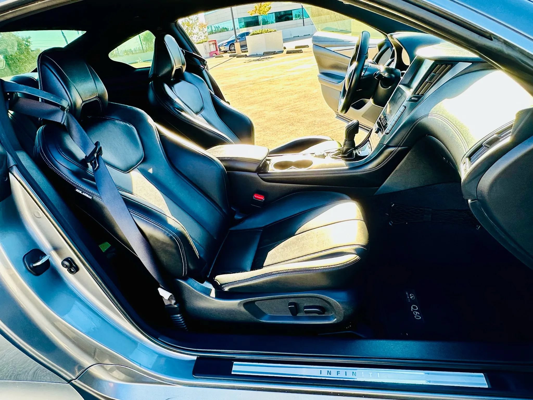 Used 2019 INFINITI Q60 3.0t w/ Cargo Package RWD image 21