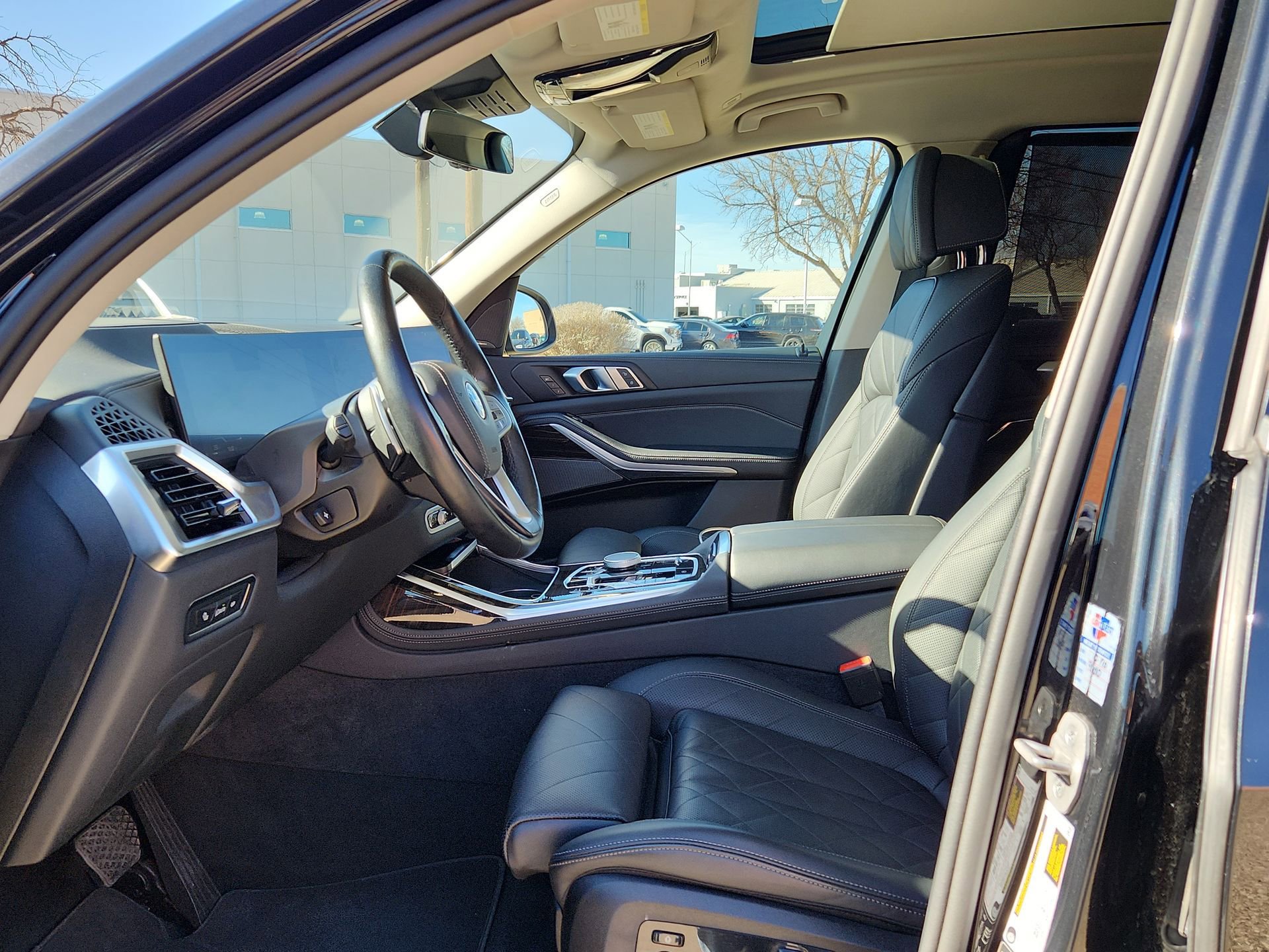 Used 2025 BMW X7 xDrive40i image 16
