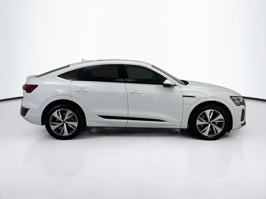Certified 2024 Audi Q8 e-tron Premium Plus AWD/4WD image 4