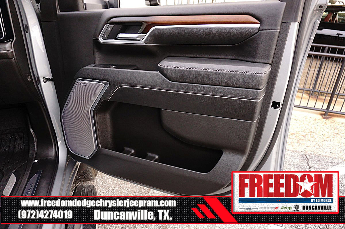 Used 2025 GMC Sierra 2500 Denali w/ Denali Reserve Package image 42