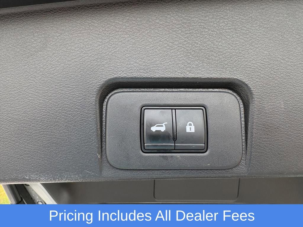 Used 2024 Nissan Rogue SV AWD/4WD image 25