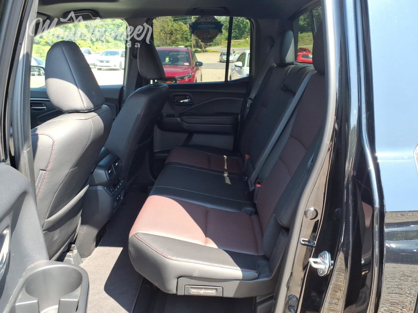 Certified 2024 Honda Ridgeline Black Edition image 16