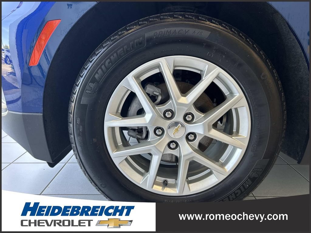 Used 2023 Chevrolet Equinox LT FWD image 7