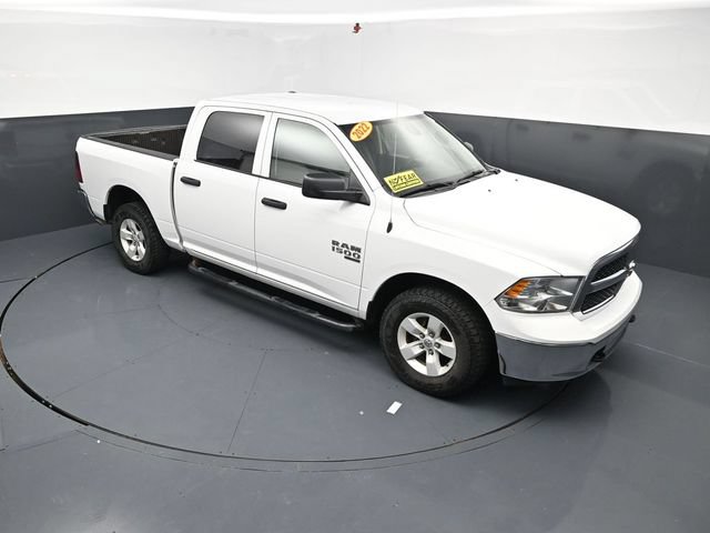 Used 2022 RAM 1500 Classic SLT AWD/4WD image 40