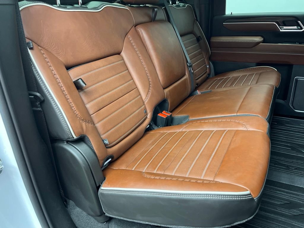 Used 2026 GMC Sierra 2500 Denali Ultimate AWD/4WD image 18