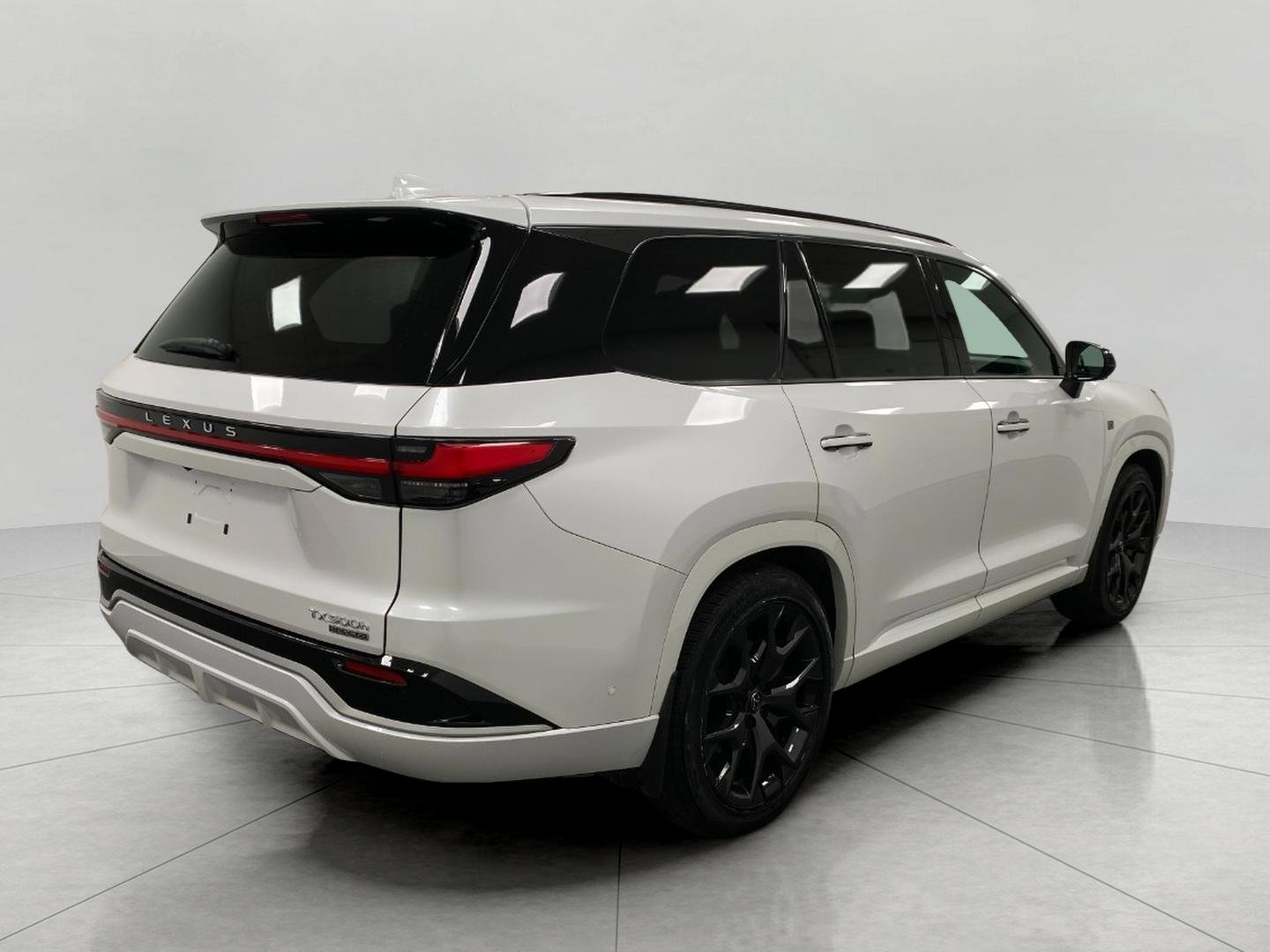 Used 2024 Lexus TX 500h AWD image 4