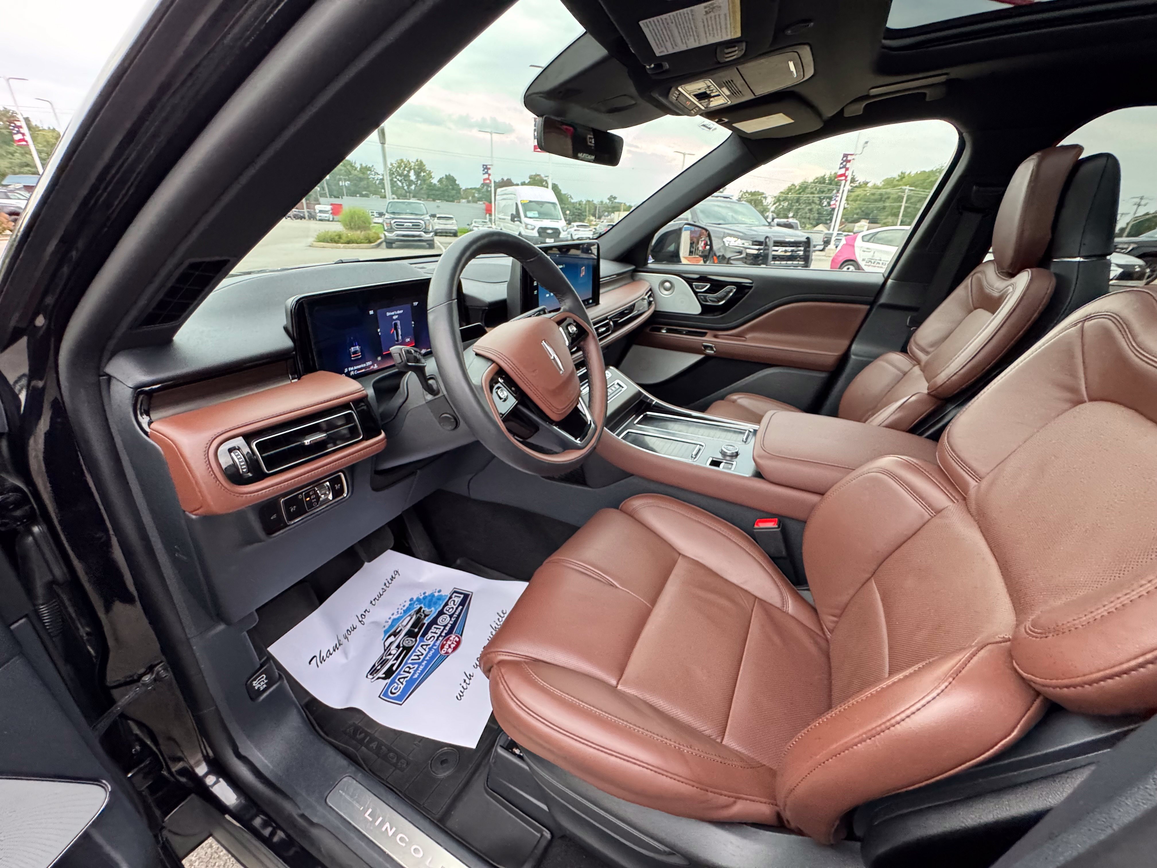 Used 2026 Lincoln Aviator Reserve AWD/4WD image 28