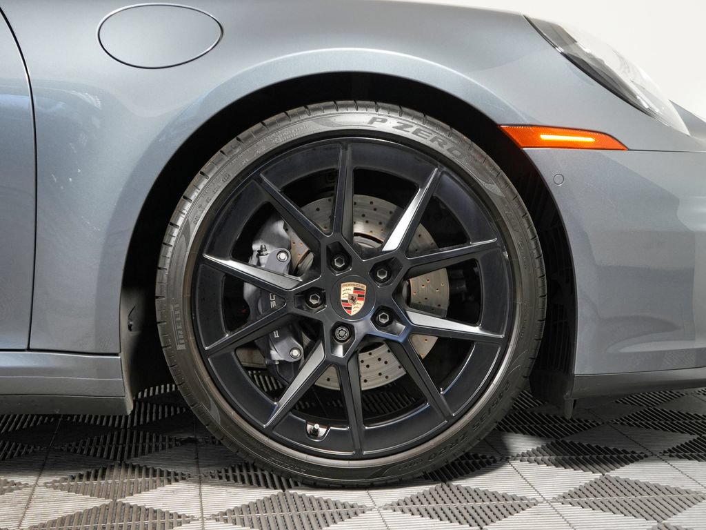 Certified 2025 Porsche 911 Carrera RWD image 23