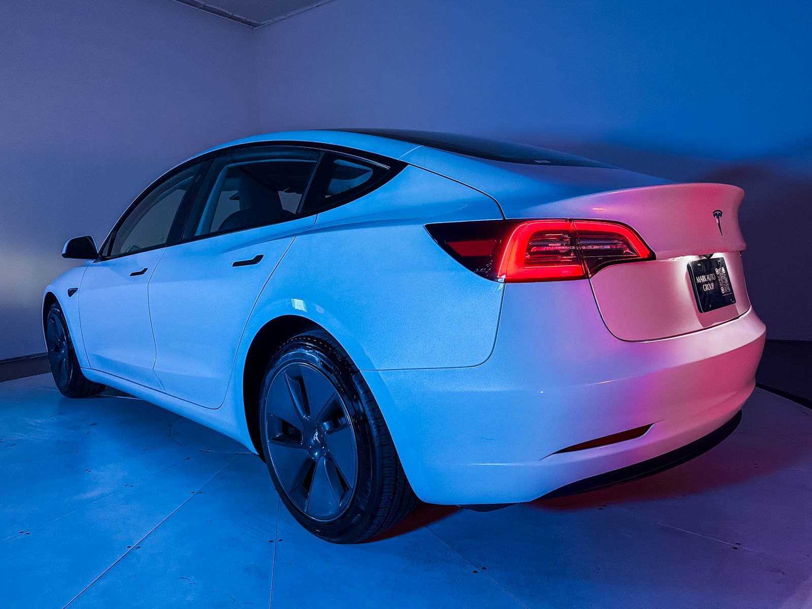 Used 2023 Tesla Model 3 Standard Range RWD image 8