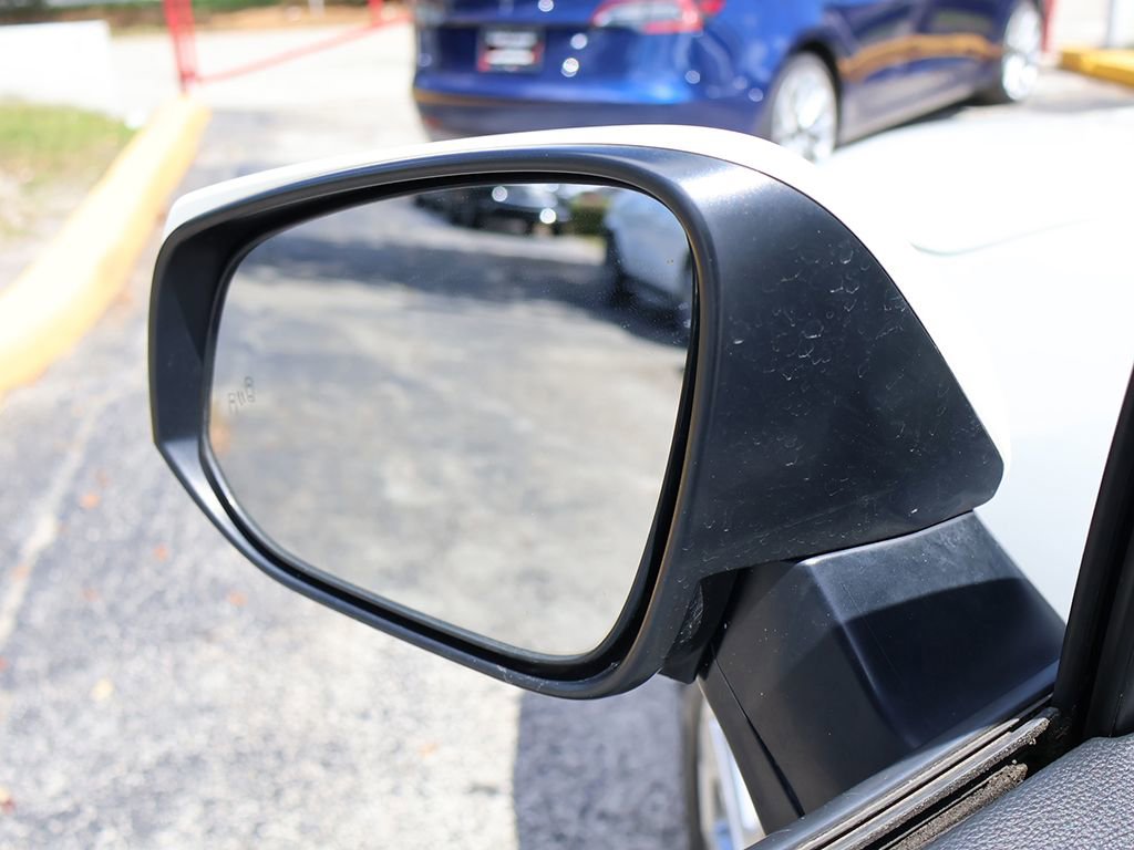 Used 2019 Toyota RAV4 Limited w/ Advanced Technology Package AWD/4WD image 36