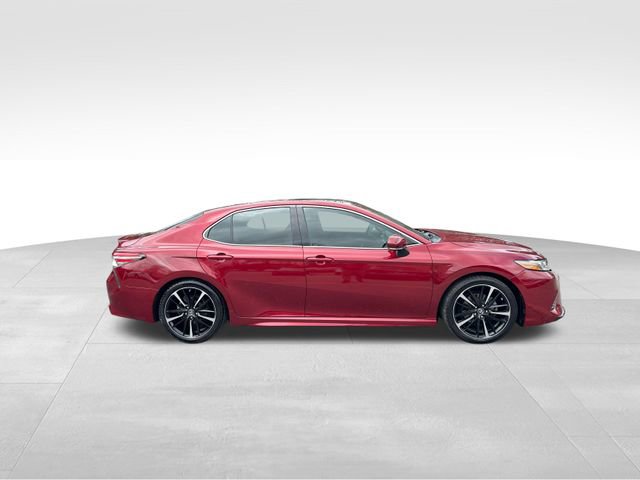 Used 2018 Toyota Camry XSE image 6