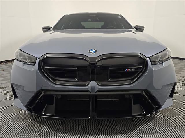Used 2025 BMW M5 w/ Carbon Package image 10