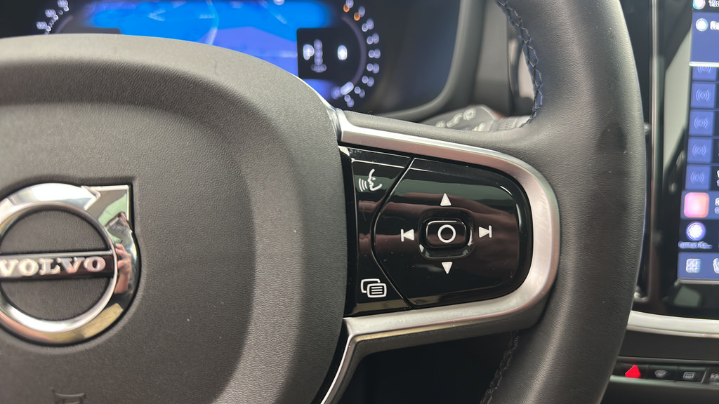 Used 2025 Volvo V60 B5 Cross Country Plus AWD/4WD image 20