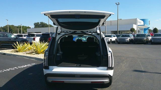 New 2026 Hyundai Ioniq 9 SE image 21