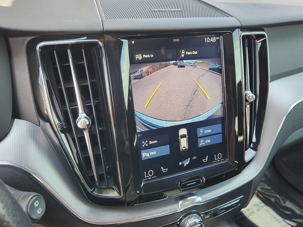 Used 2019 Volvo XC60 T6 R-Design w/ Protection Package Premier AWD/4WD image 9