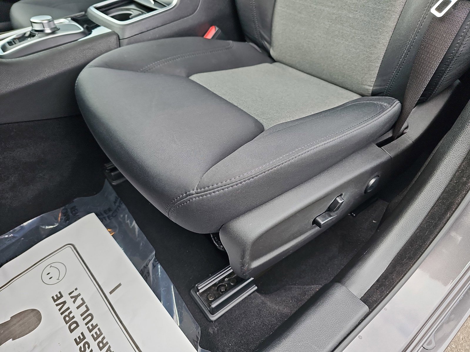 Used 2023 Chrysler 300 Touring RWD image 30