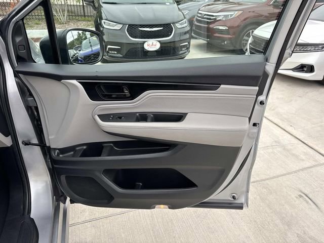 Certified 2022 Honda Odyssey Touring image 13