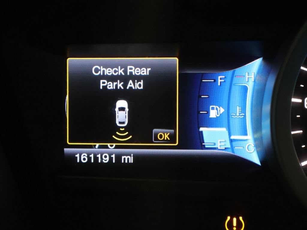 Used 2015 Ford Explorer XLT w/ Equipment Group 202A FWD image 34