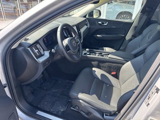 Certified 2025 Volvo XC60 B5 Plus image 20
