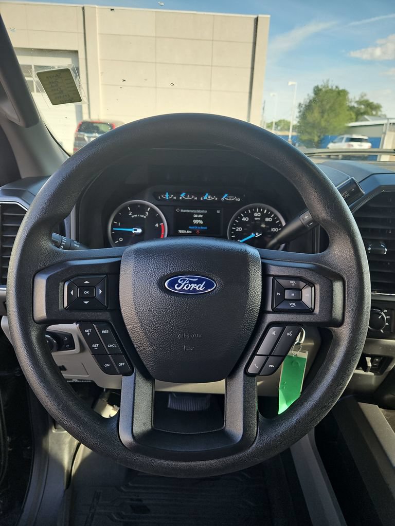 Used 2022 Ford F350 XLT w/ XLT Premium Package AWD/4WD image 13