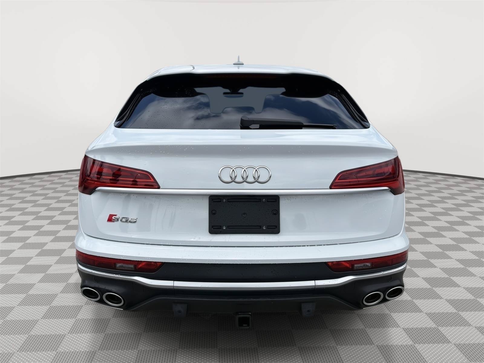 Certified 2023 Audi SQ5 Premium Plus w/ Premium Plus Package AWD/4WD image 4