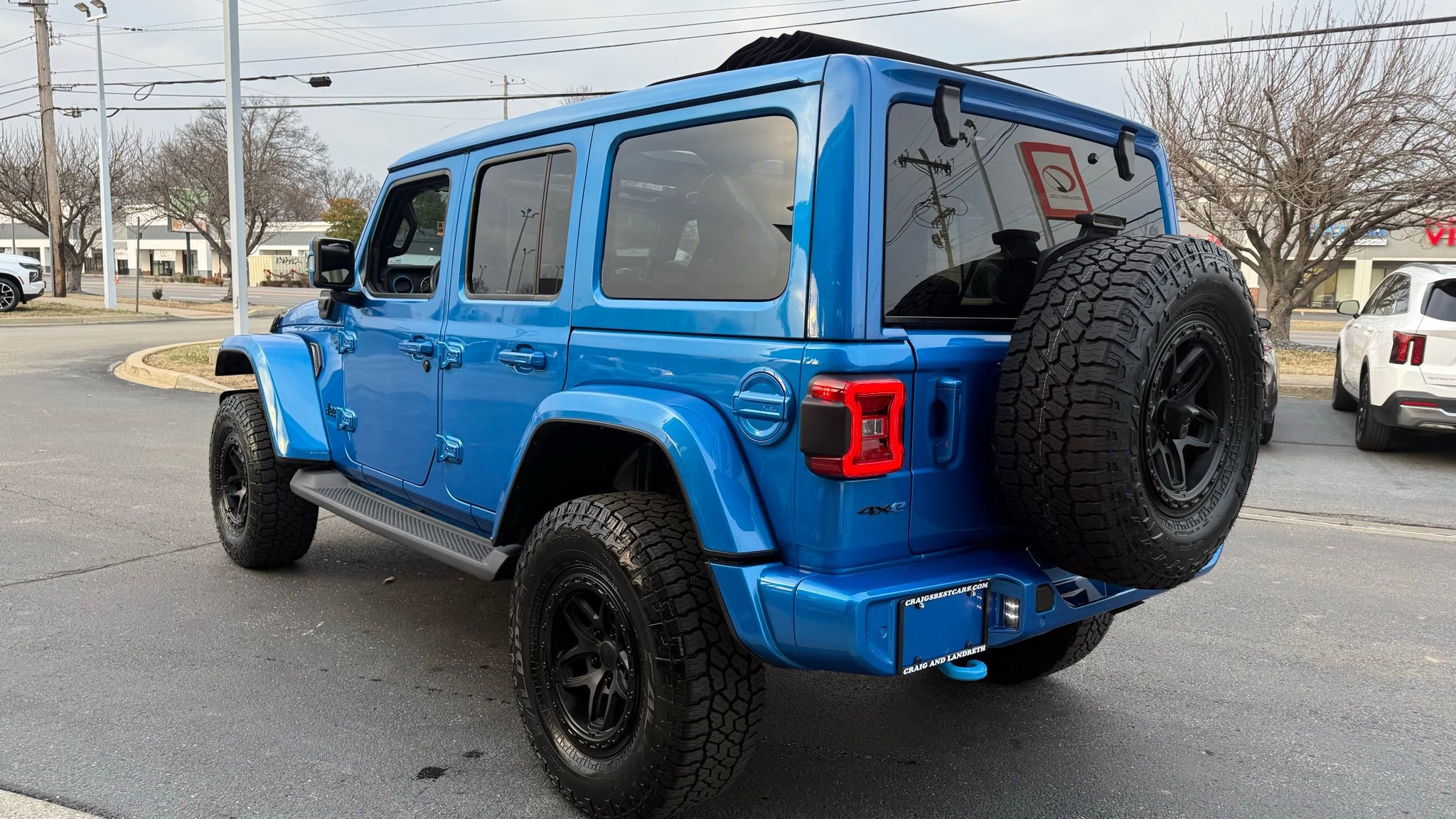 Used 2022 Jeep Wrangler Unlimited Sahara image 8