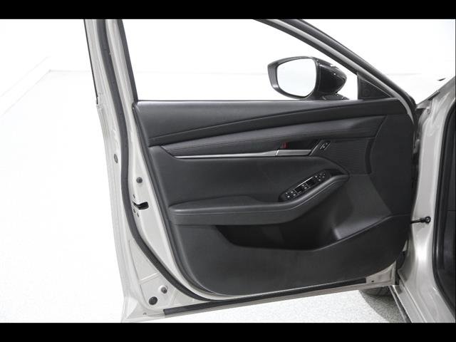 Certified 2025 MAZDA MAZDA3 s FWD image 4