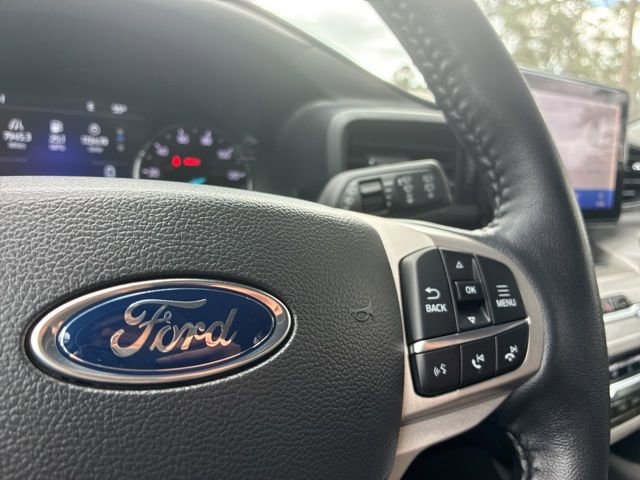 Used 2022 Ford Explorer XLT image 29