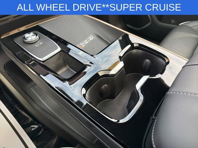 Used 2025 Buick Enclave Avenir w/ Super Cruise Package image 31