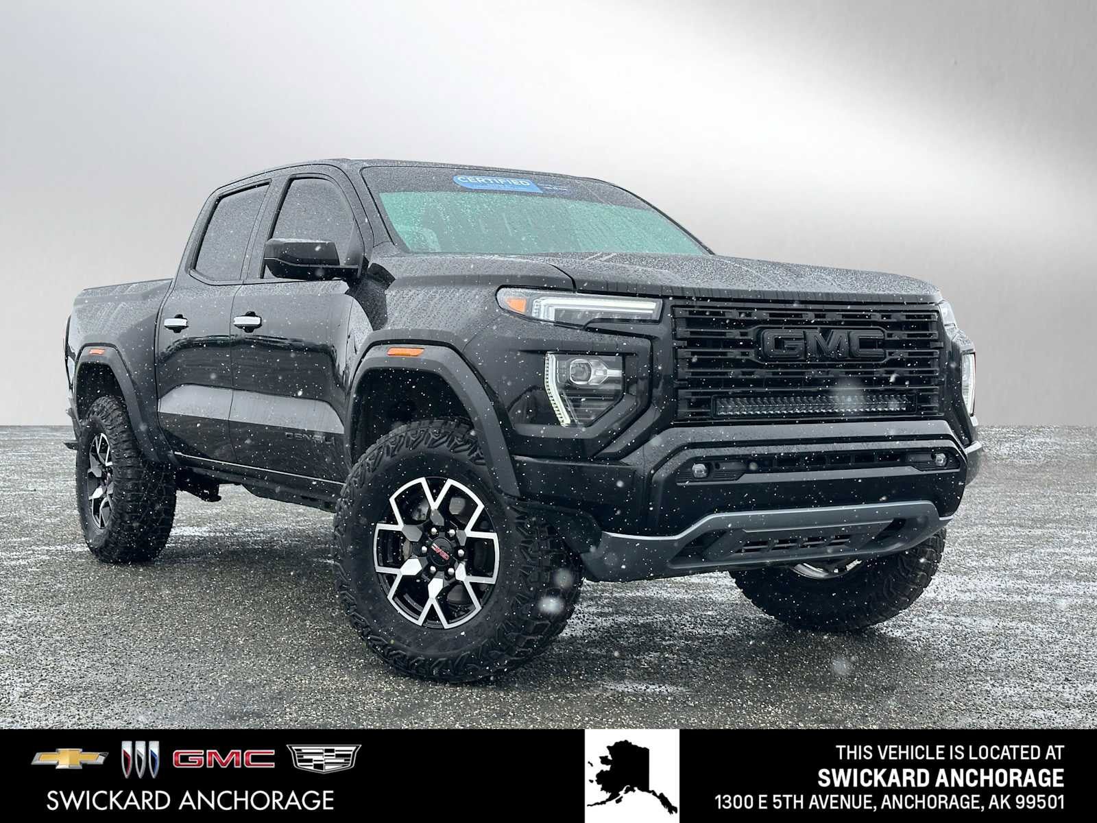 Used 2023 GMC Canyon Denali AWD/4WD image 1