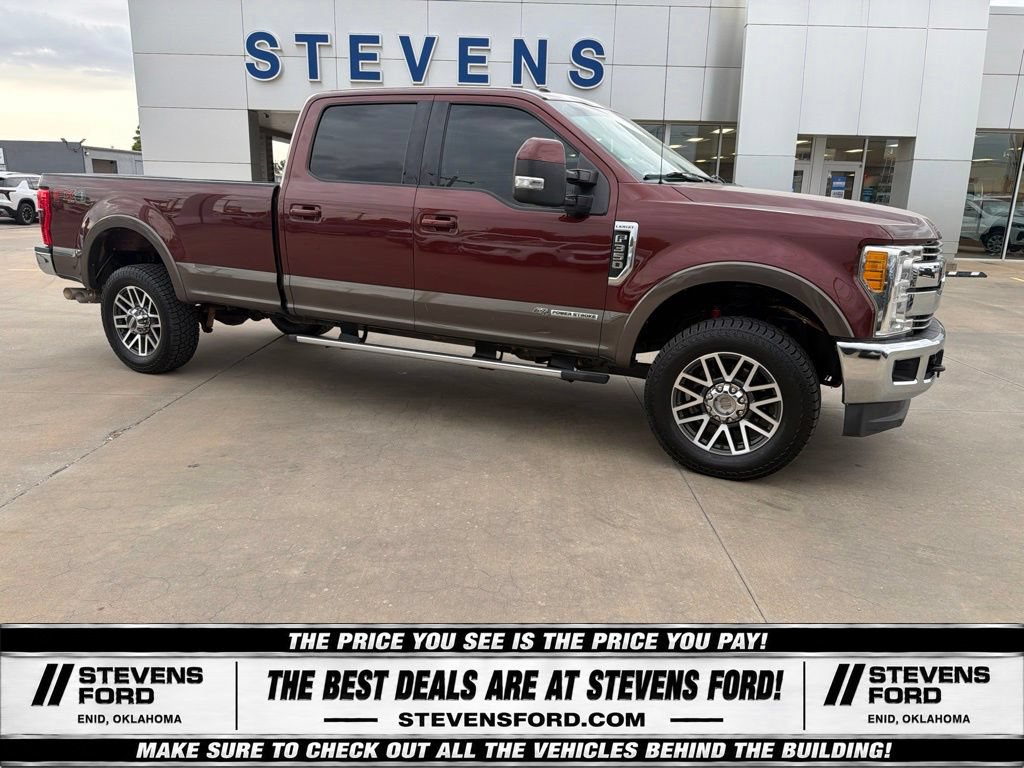 Used 2017 Ford F350 Lariat w/ Lariat Value Package AWD/4WD image 3