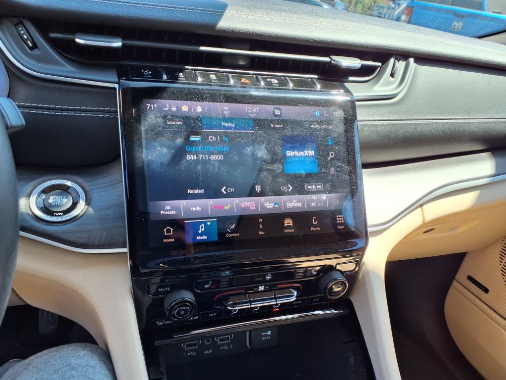 Certified 2021 Jeep Grand Cherokee L Limited image 23