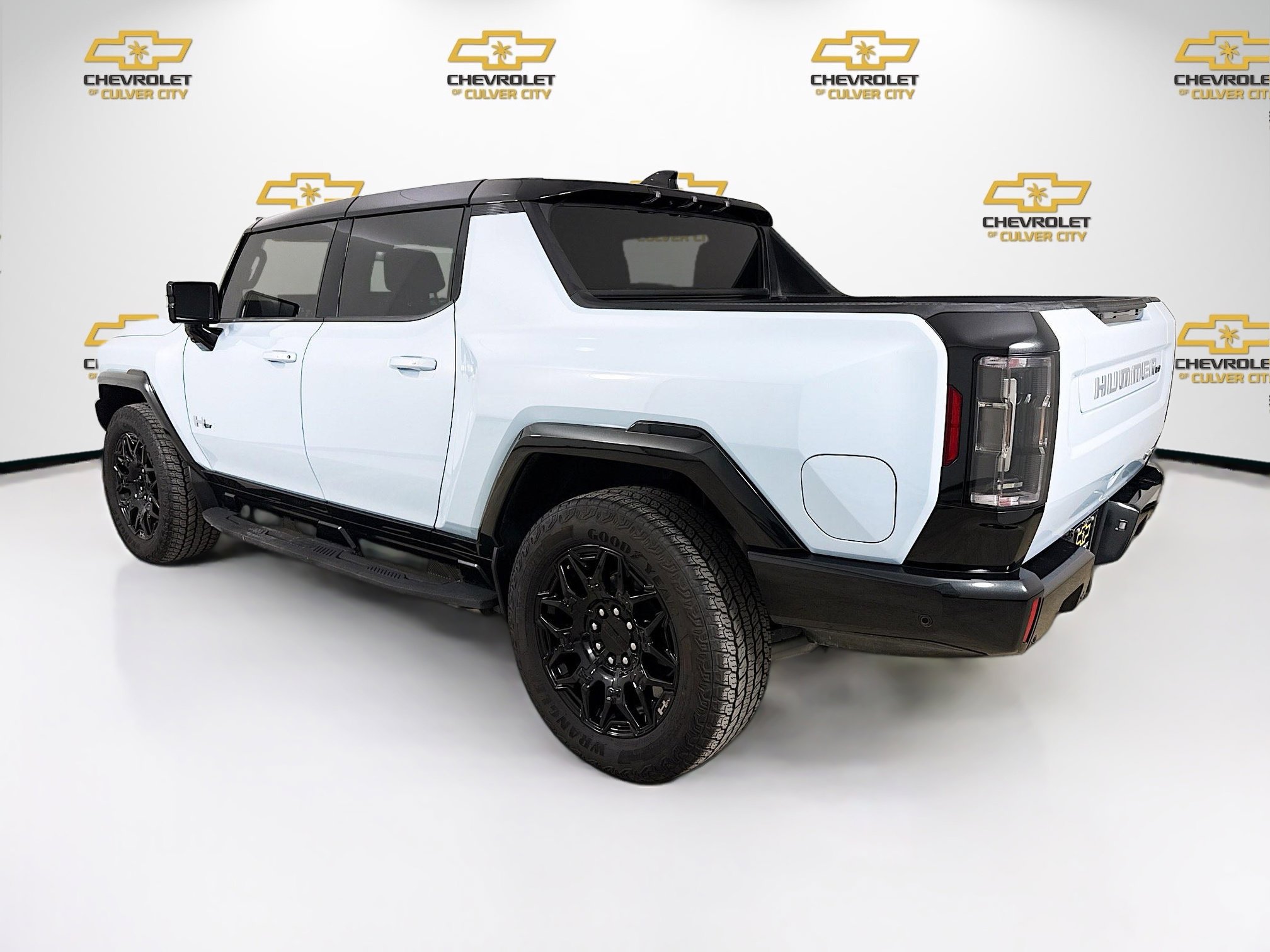Used 2025 GMC Hummer EV 2X image 5