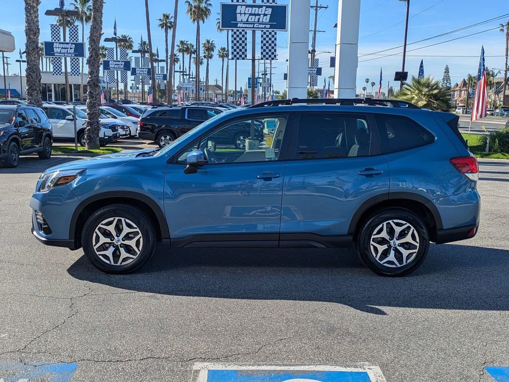 Used 2022 Subaru Forester Premium image 16