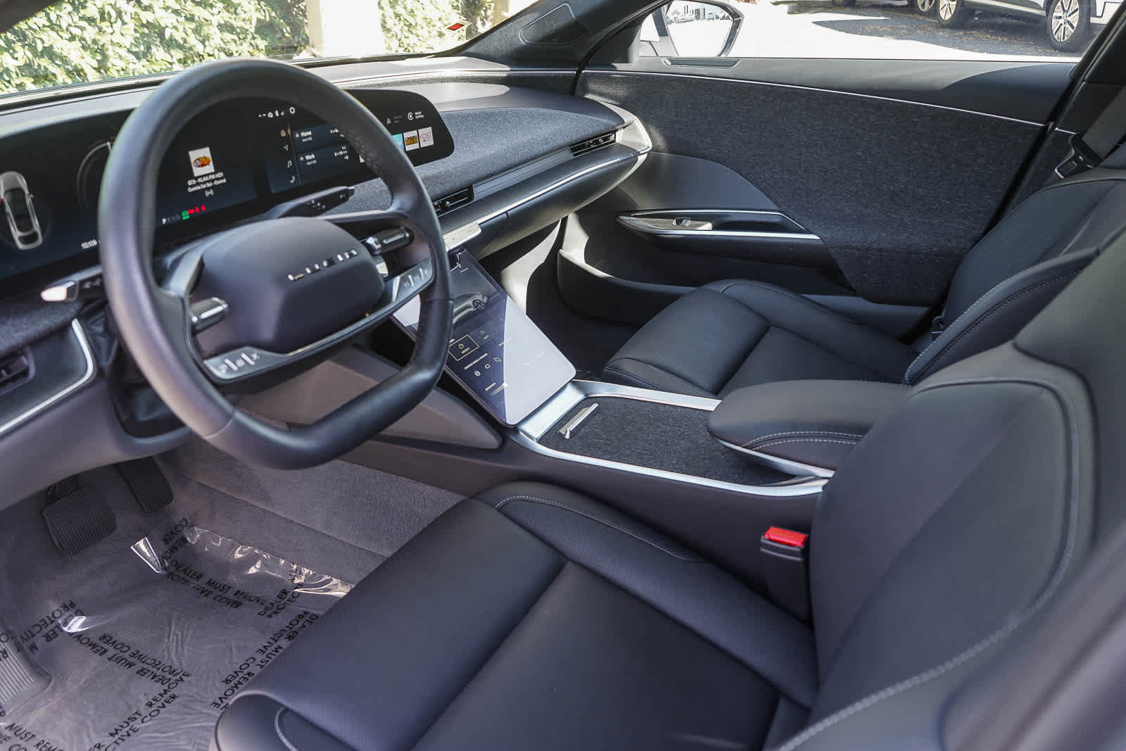 Used 2024 Lucid Air Pure RWD image 18