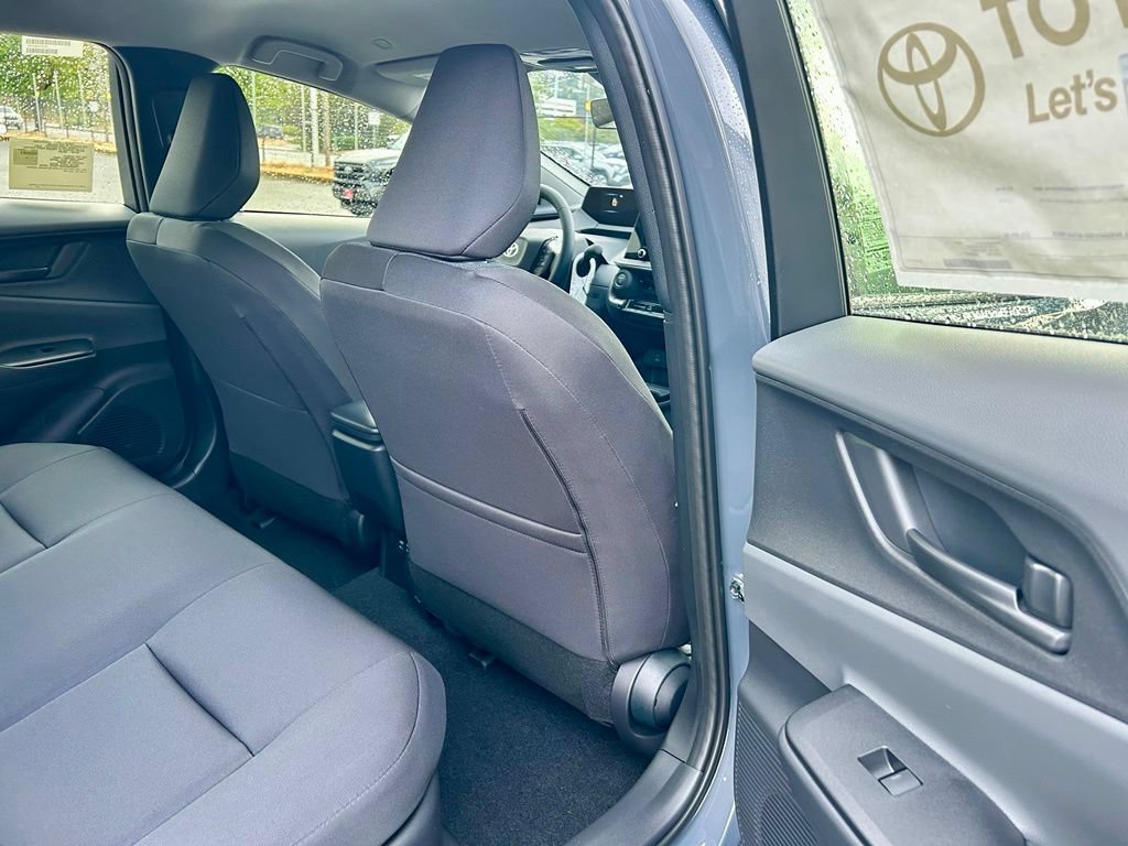 New 2027 Toyota Prius LE FWD image 13