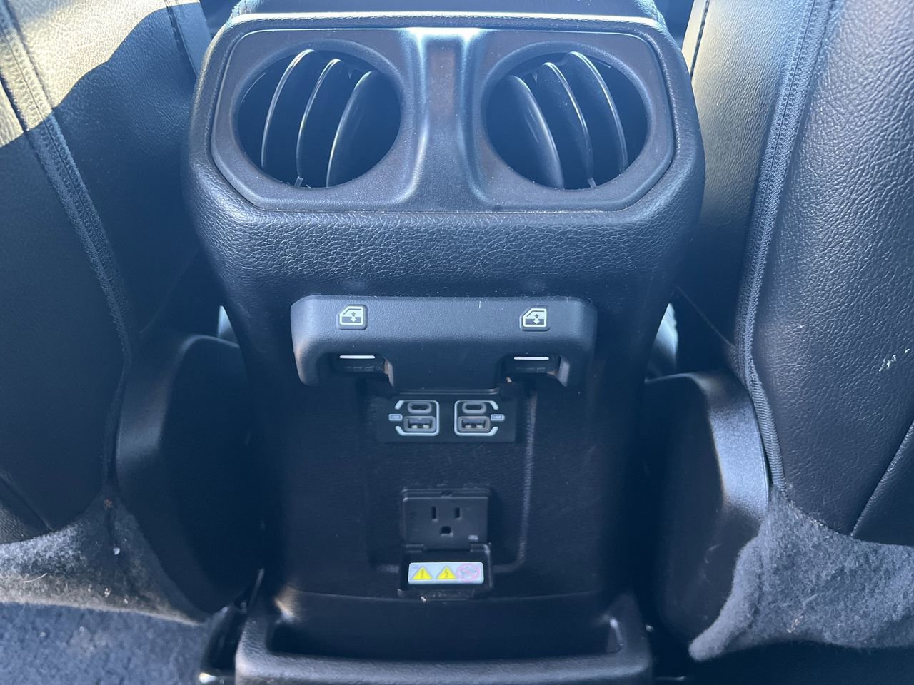 Used 2021 Jeep Wrangler Unlimited Sahara image 28