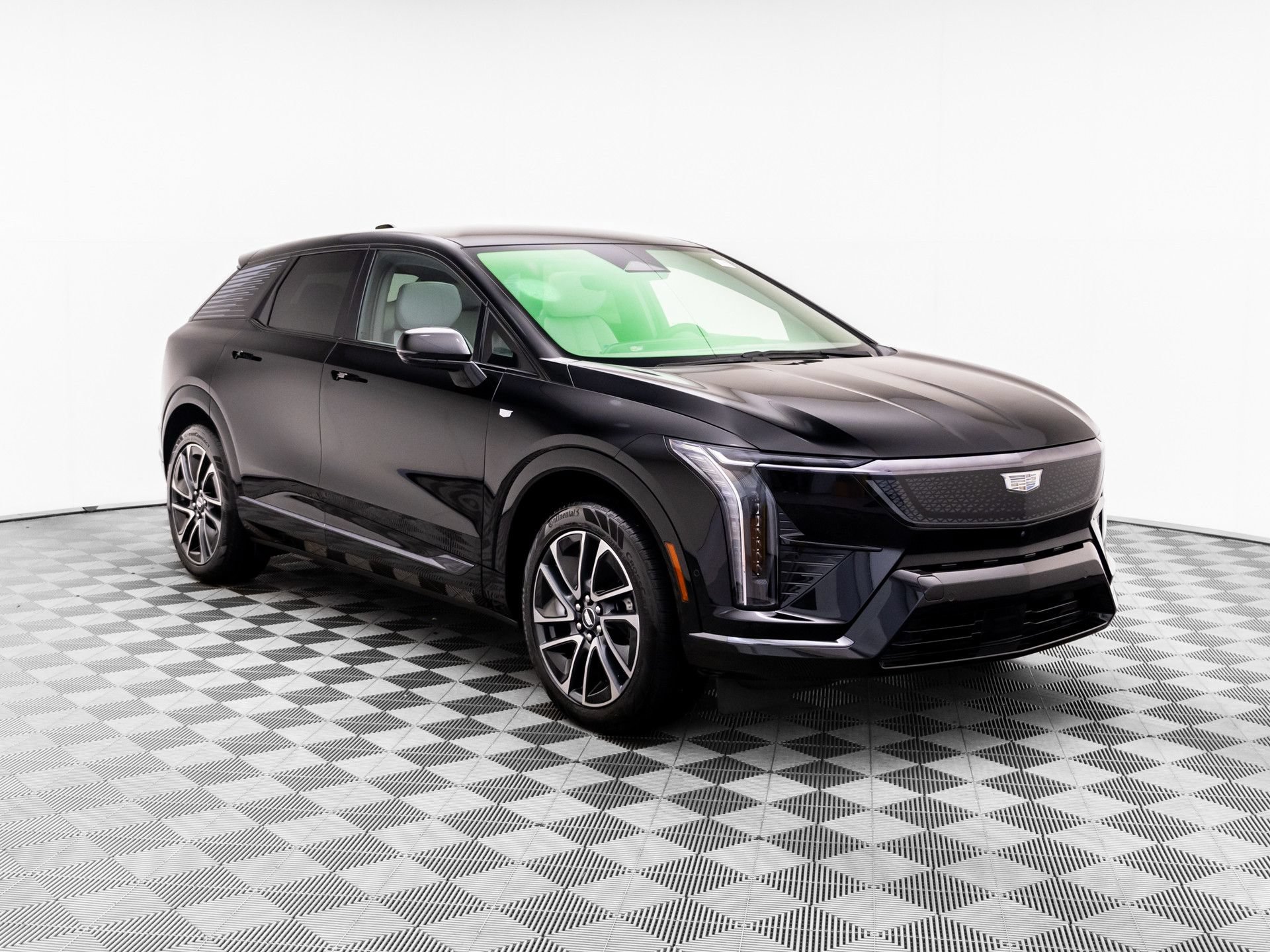 New 2027 Cadillac Optiq Sport w/ LPO, Floor Liner Package AWD/4WD image 7