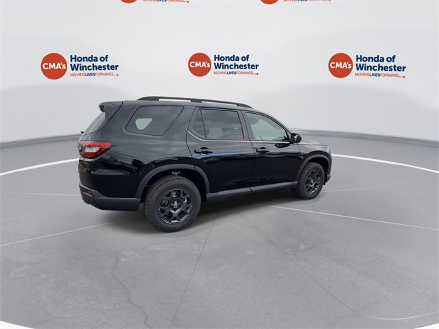 New 2025 Honda Pilot TrailSport image 10