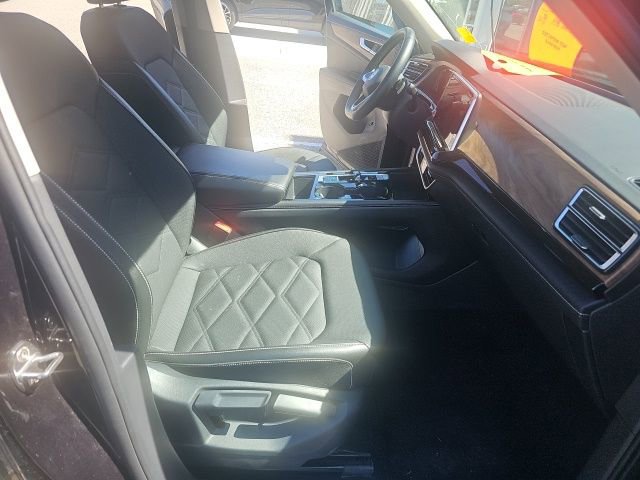 Used 2025 Volkswagen Atlas SE image 11