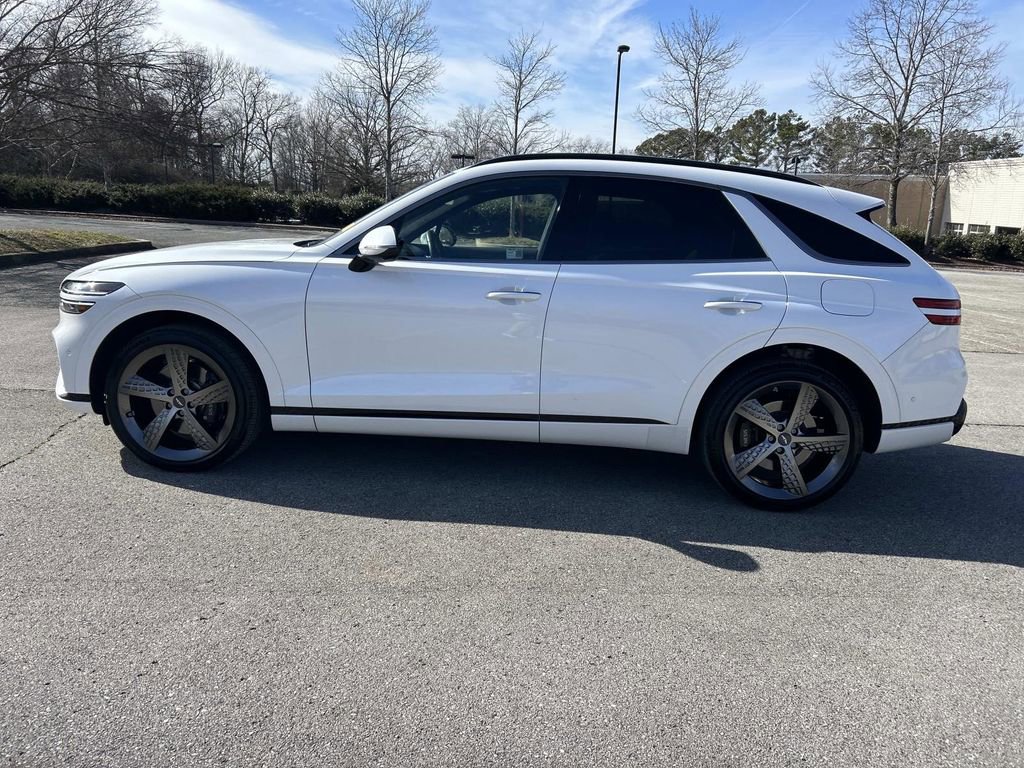 Used 2025 Genesis GV70 3.5T Sport w/ Sport Advanced Package image 4