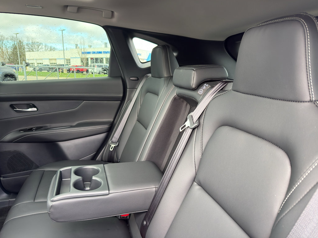 Certified 2025 Nissan Murano SL AWD/4WD image 34