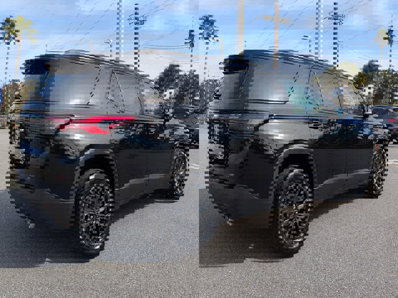 Used 2023 Chevrolet Traverse RS image 4