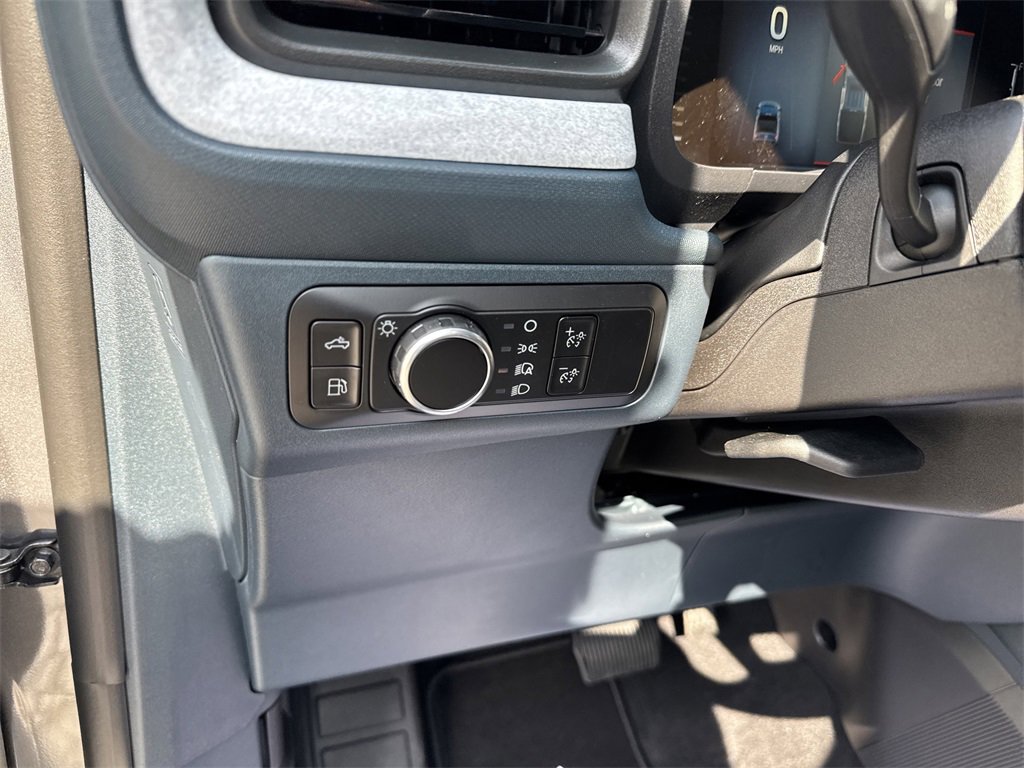 New 2025 Ford Maverick XLT image 17